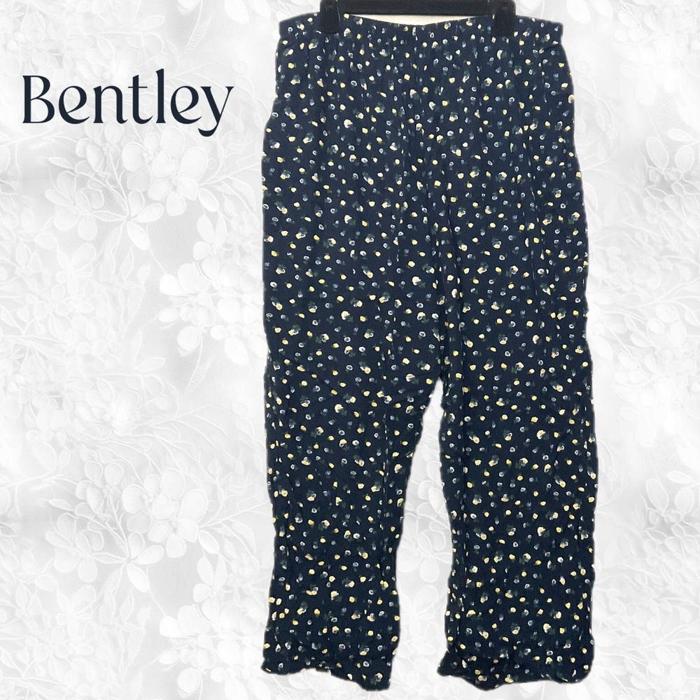 Bentley Navy Floral  Pants 18”waist